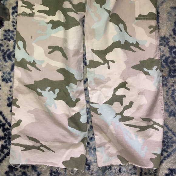 Bella Dahl camo pants 👖 small
#belladahl excellent condition - Picture 5 of 5